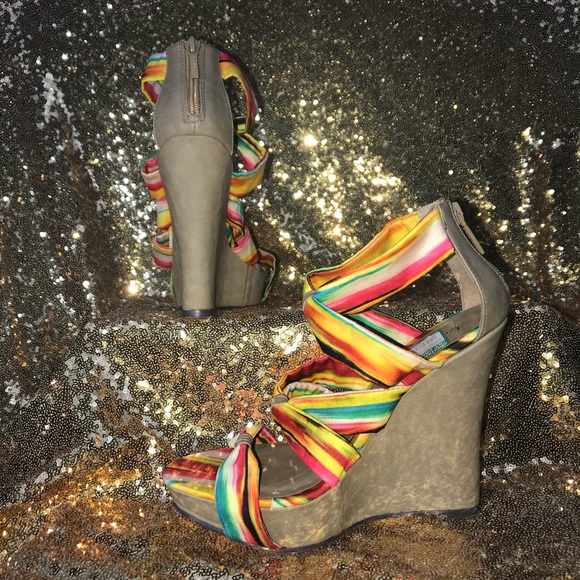 MICHAEL ANTONIO Multi Color Wedged Heels Sz 6.5 - Picture 4 of 8